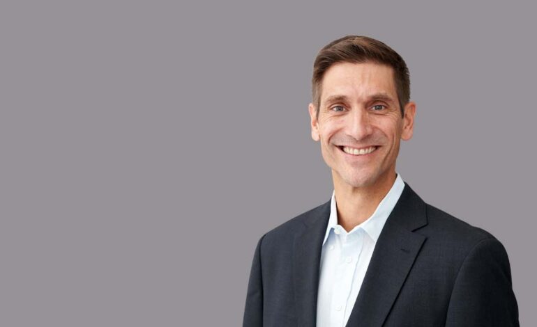 Adrian Brüngger Hypnose Instruktor und CEO OMNI