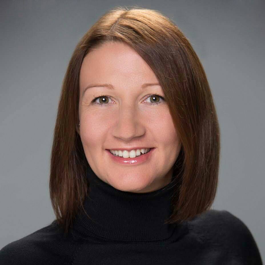 Dr. Manuela Vanheiden - OMNI Hypnosetherapeutin | OMNI Hypnoseausbildung aus der Schweiz | Lerne Hypnose live & online